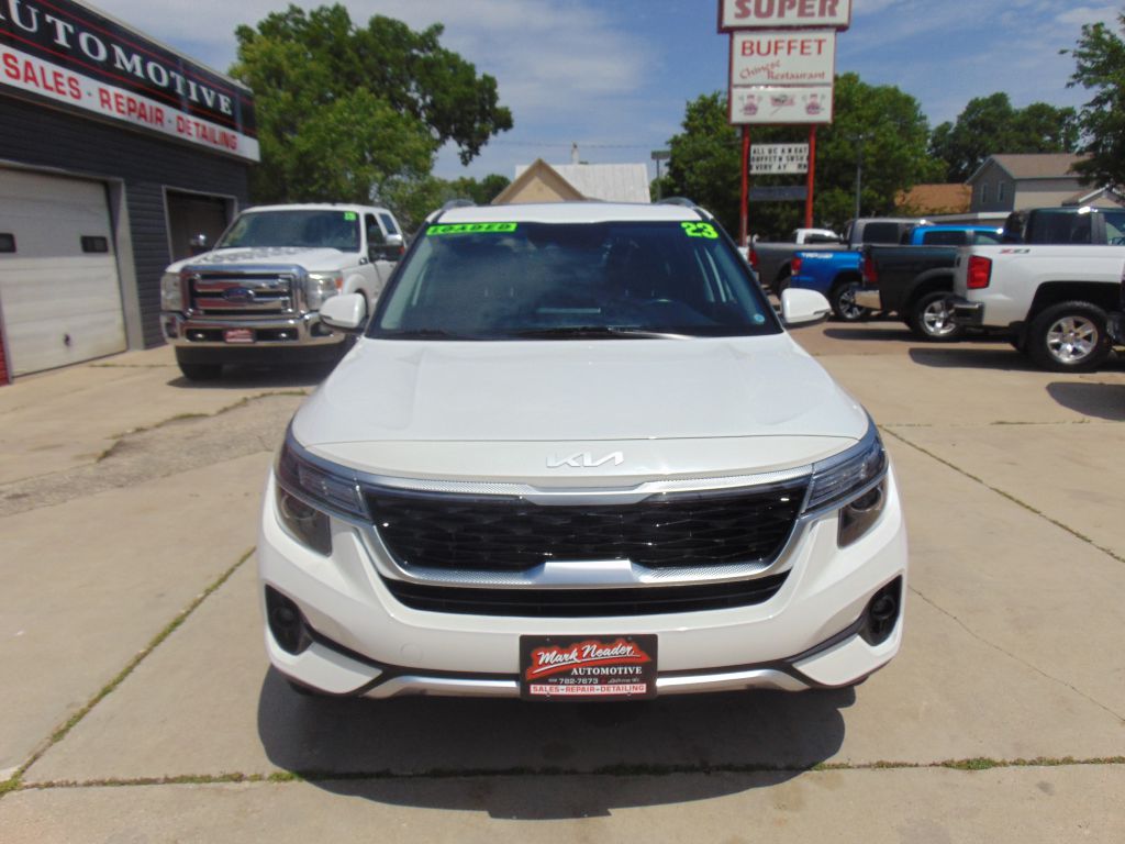 2023 Kia Seltos 2.0 EX AWD's photo