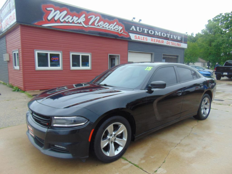 2015 Dodge Charger SXT's photo