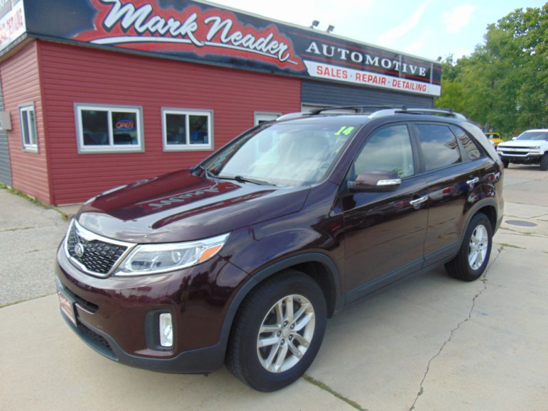 2014 Kia Sorento LX's photo