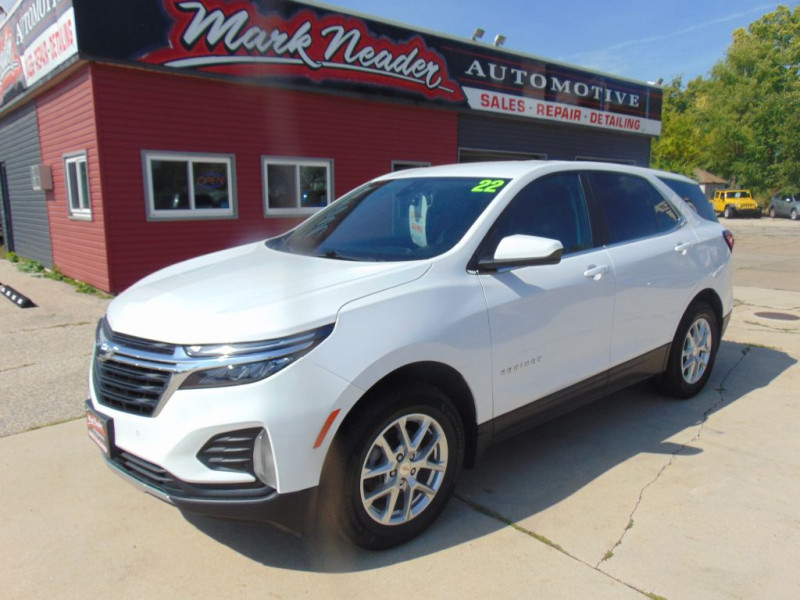 2022 Chevrolet Equinox LT's photo